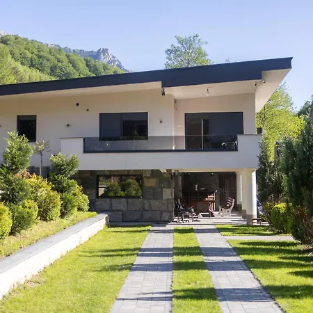 Villa Tomi Tarcin