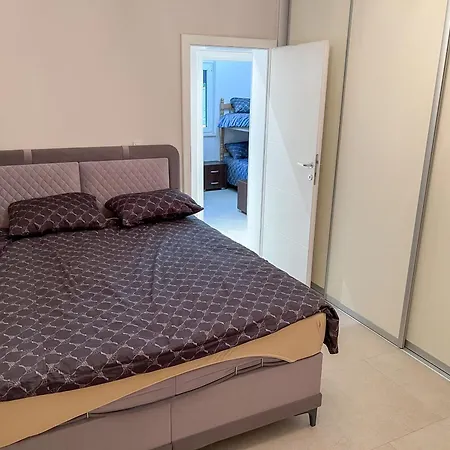 Villa Tomi Tarcin